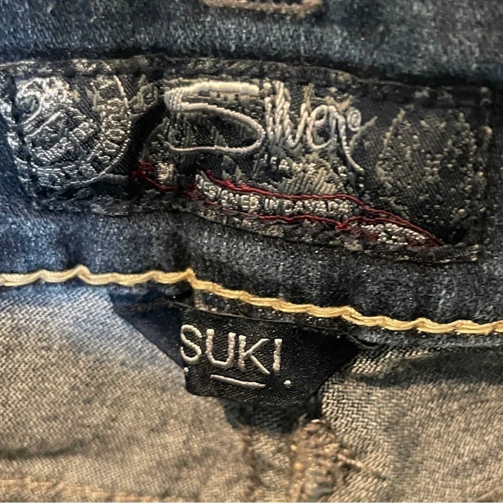Silver Suki Women's Jeans Mid Slim Boot Fluid Denim Dark Wash 28x32 stretch